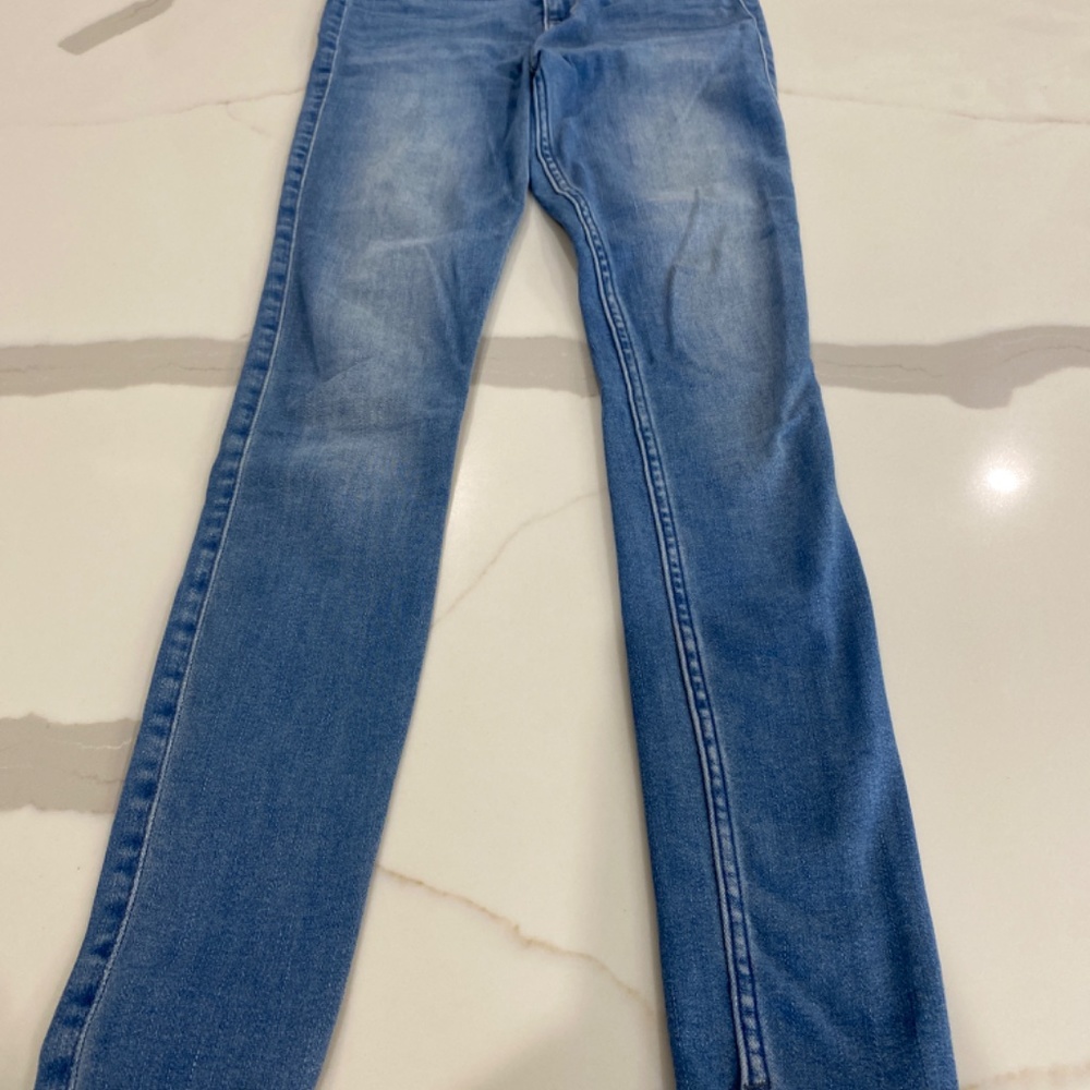 Simone High Rise A&F Skinny Jeans - Picture 2 of 4
